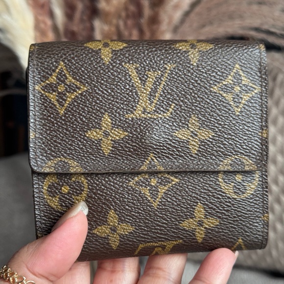 Louis Vuitton Vintage Monogram Wallet - Picture 7 of 16